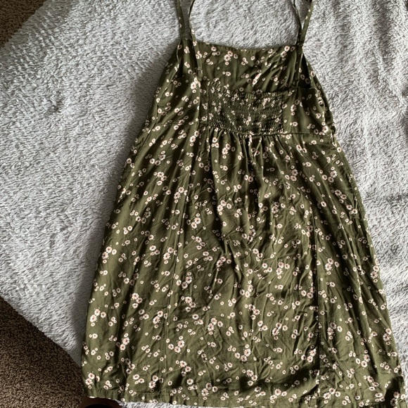 ARIZONA JEAN CO. | Olive Floral Dress - Picture 3 of 5